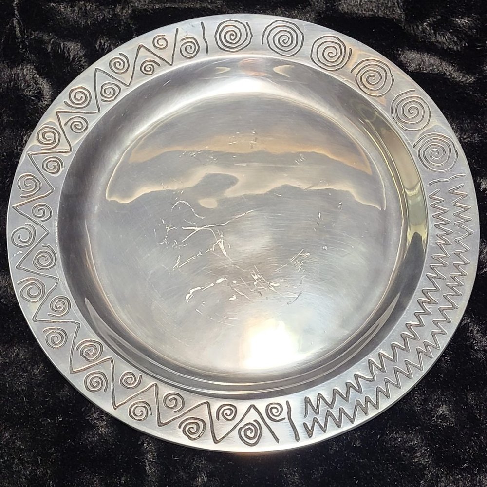Wilton Armetale Pewter Serving Platter in Reggae